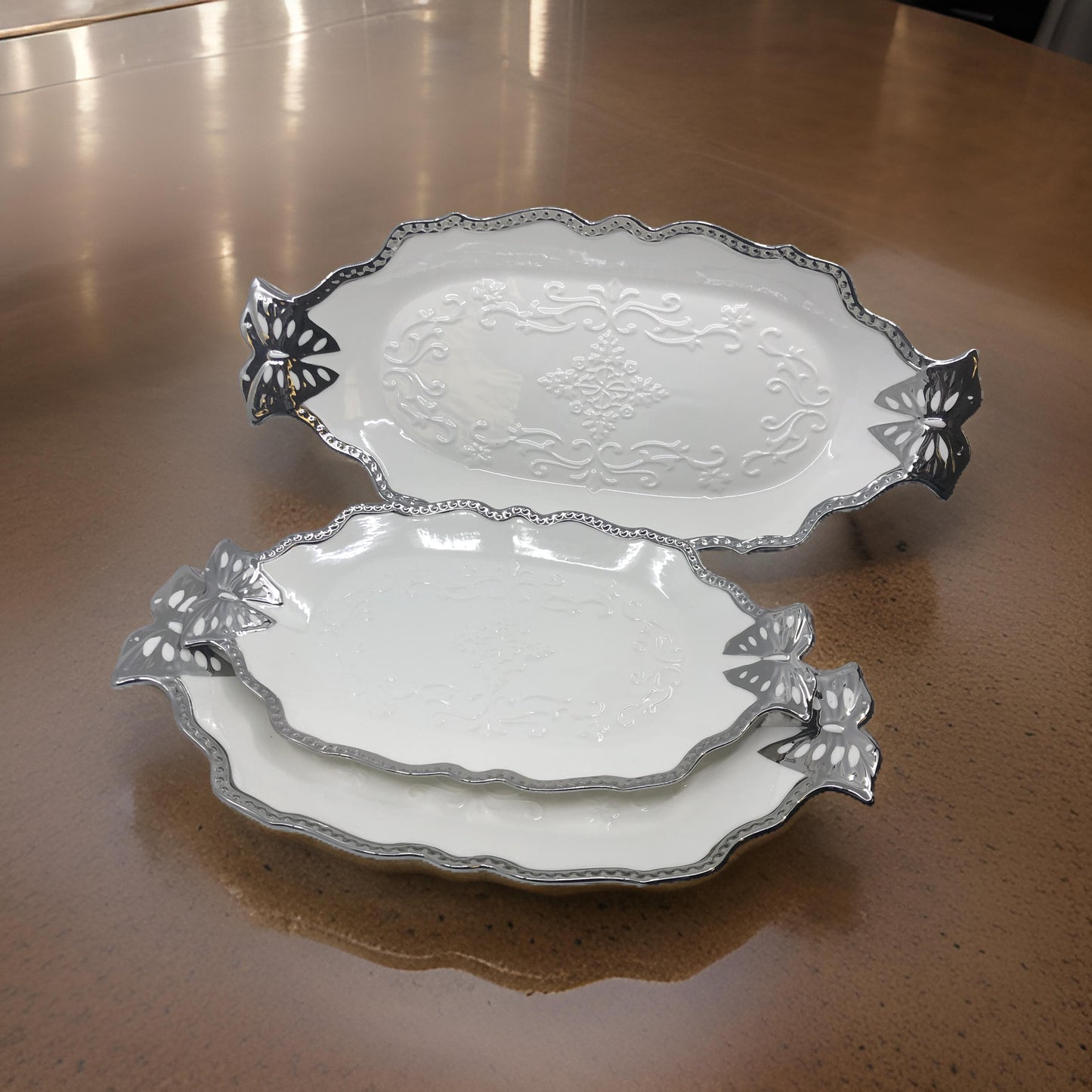 Luxury Oval Ceramic Serving Tray Set with Butterfly Handles – 15", 17", and 19" (Gold or Silver Trim)
